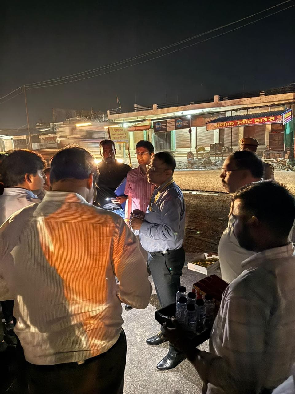 Night inspection of road stretch